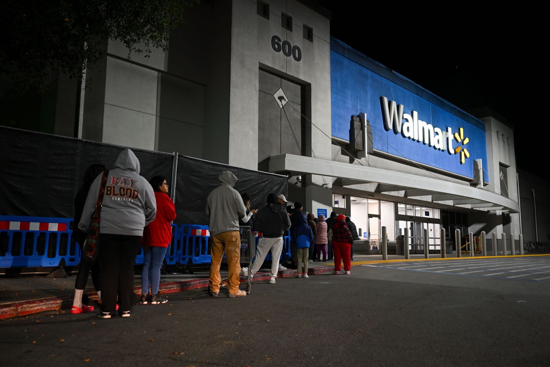 Walmart pledged $2.5 million in donations including food, water, essential products, and more (Image via Tayfun Coskun/Anadolu/Getty)