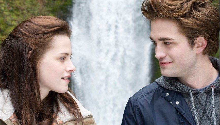 How much did Robert Pattinson make from Twilight?