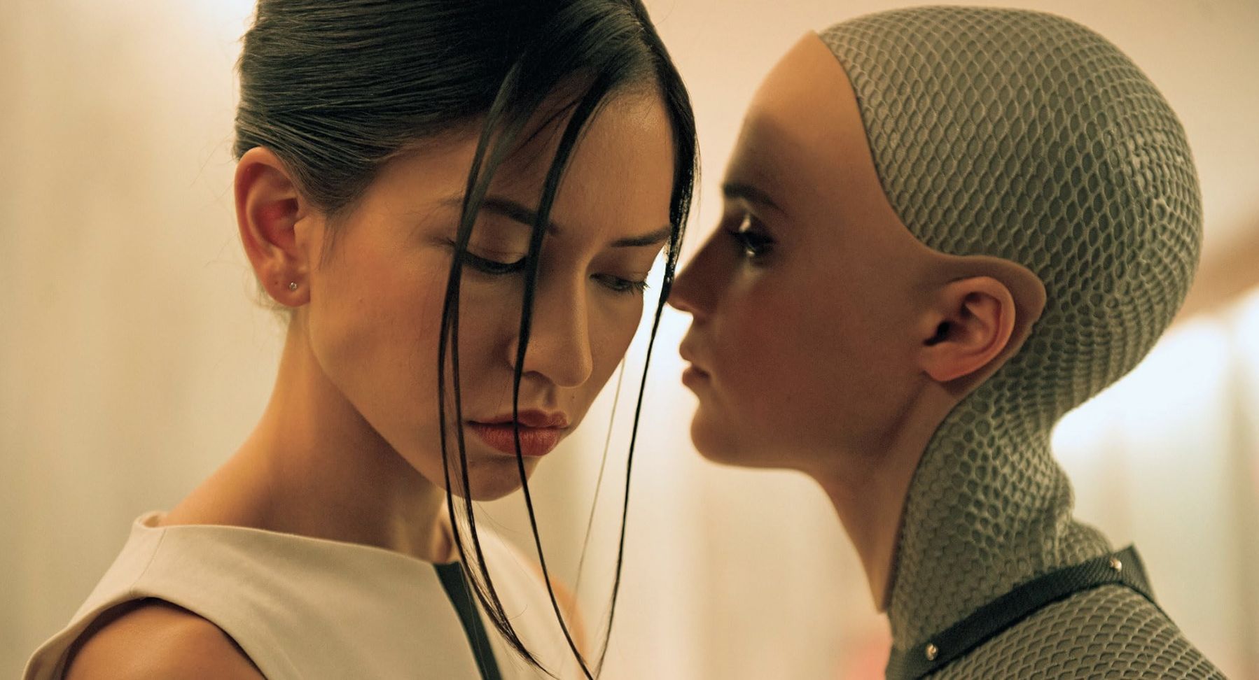 Ex Machina (Image via A24, Universal Pictures)