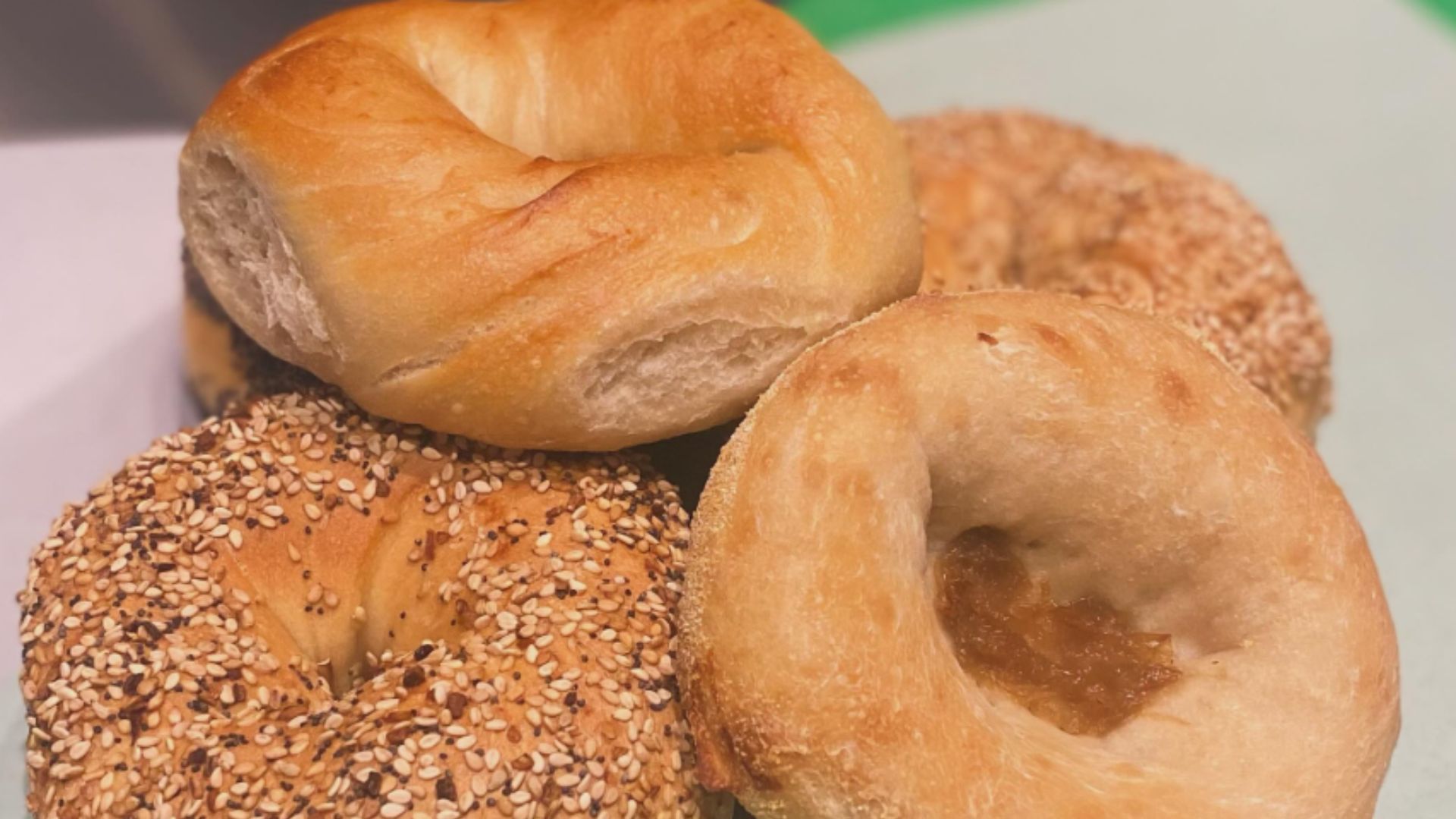 Shelsky&#039;s Brooklyn Bagel (Image via Instagram)