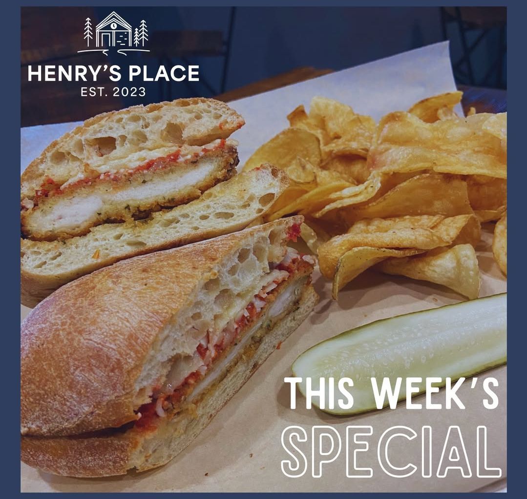 Chicken Parmesan Sandwich from Henry&#039;s Place (Image via Instagram/@ henrys_place_at_wcc)