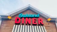 Front view of Oakland diner. (Image via Instagram/@oaklanddiner72)