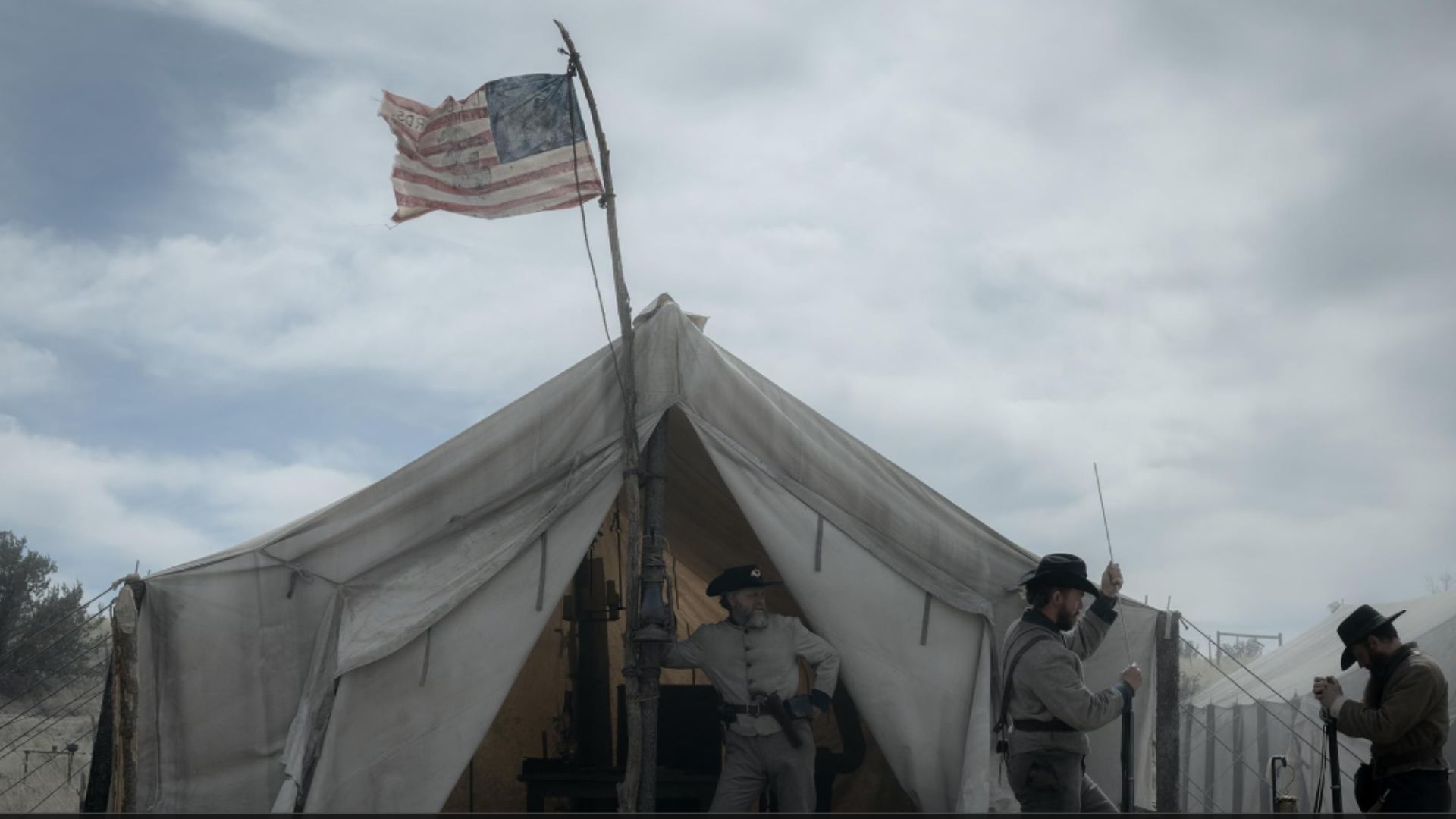 Jai Courtney as Virgil Cutter (Image Source - Netflix)