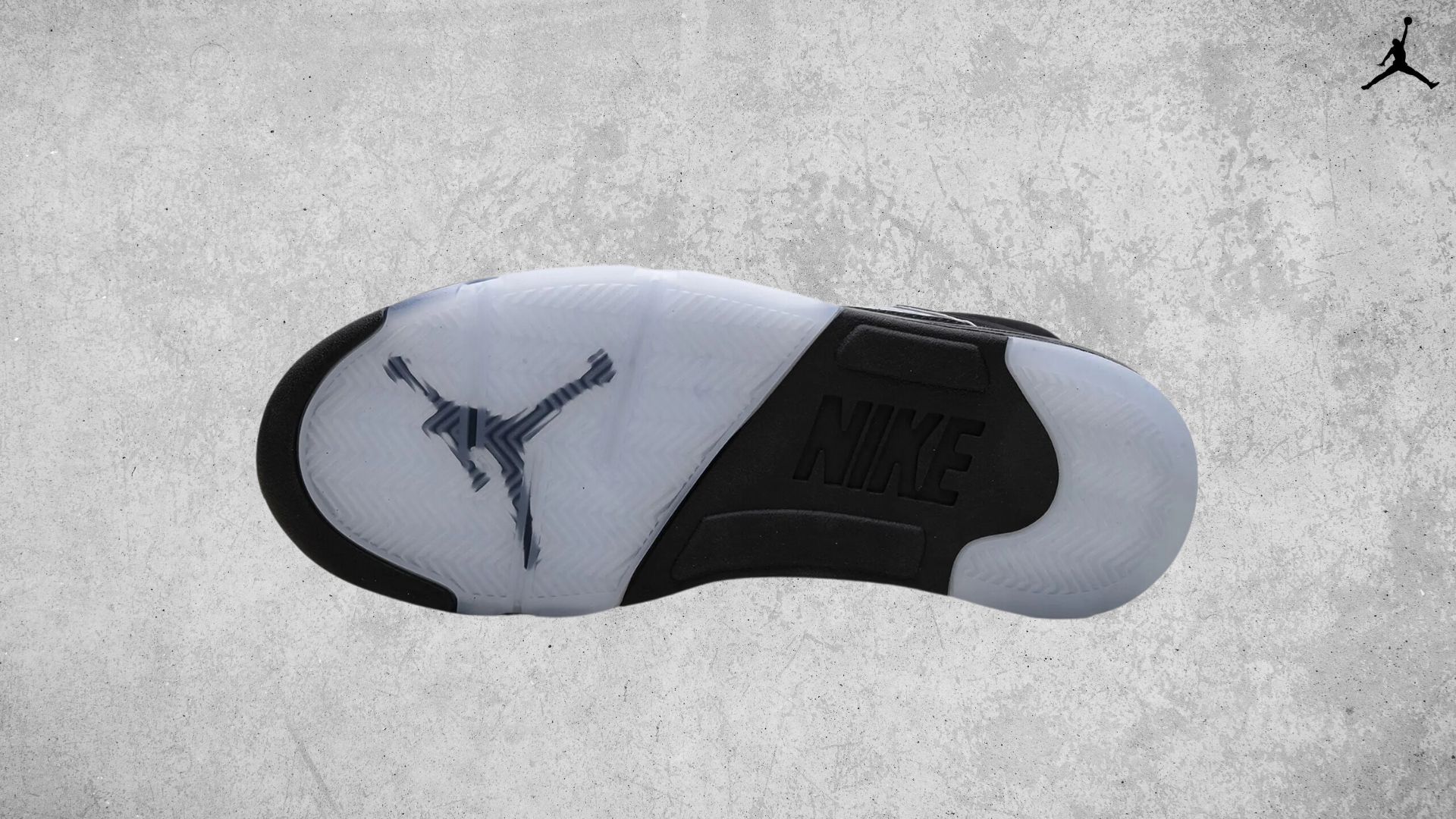 It comes with a white rubber outsole with a herringbone traction pattern (Image via Nike)