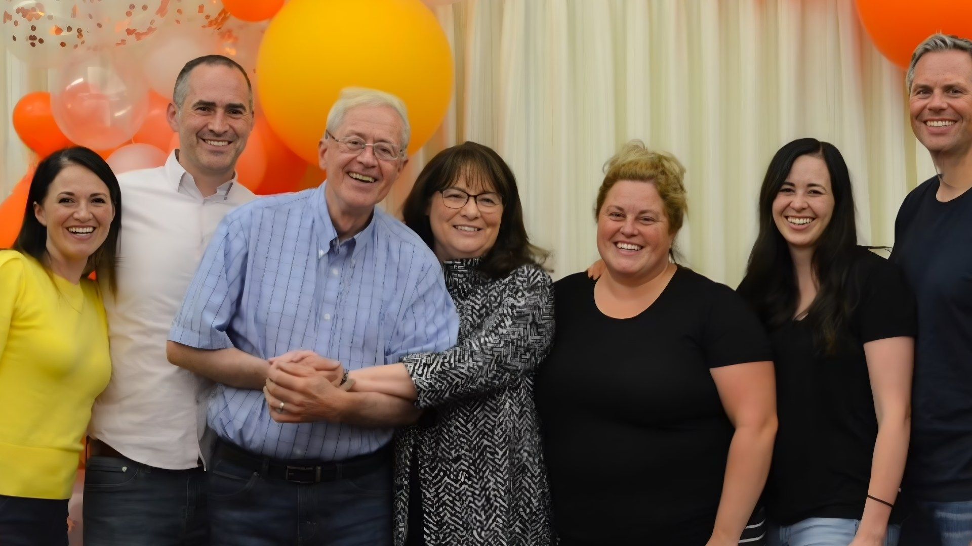 Osmond and his family (Image via Instagram/@amycook)