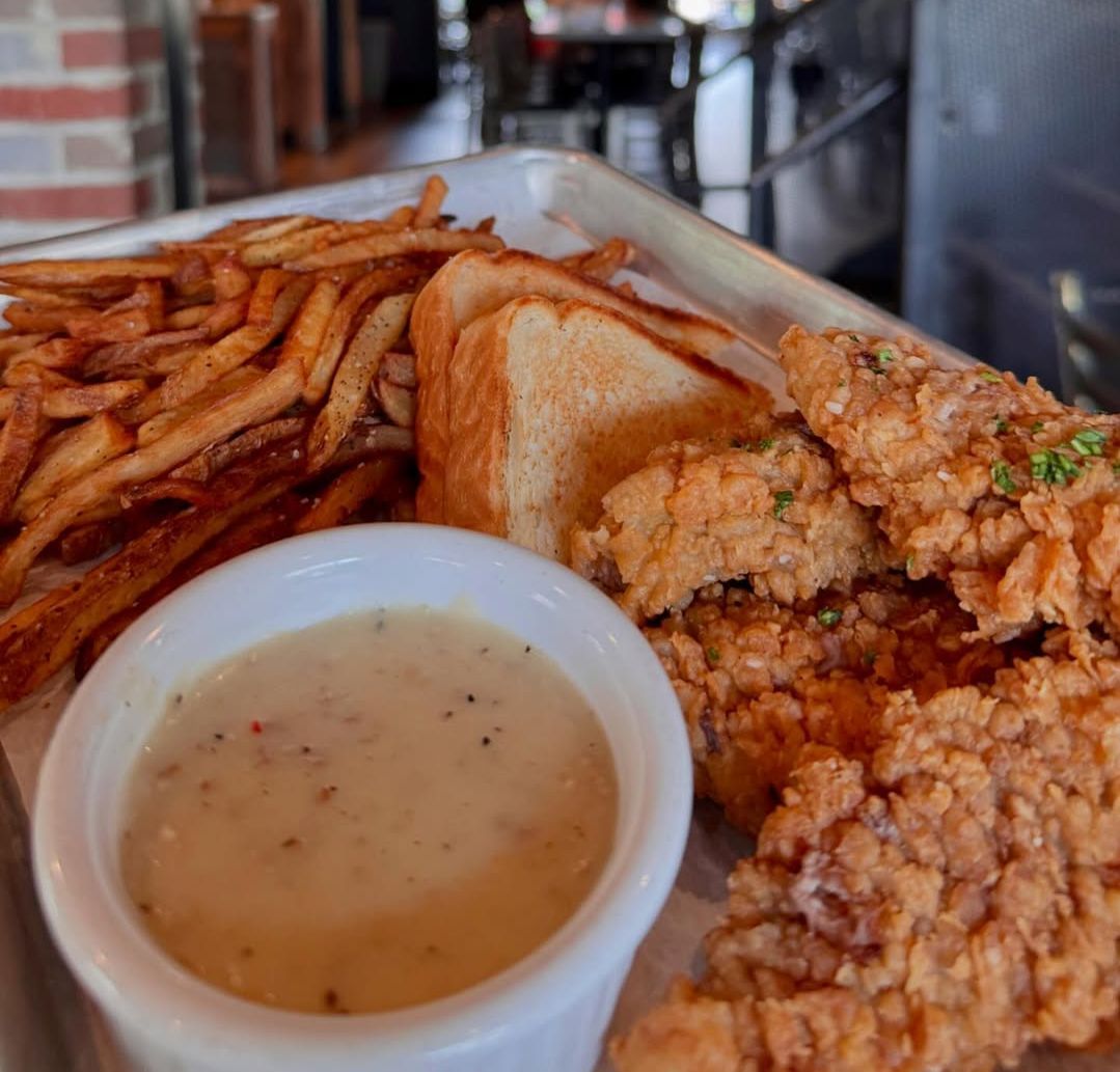 Fried Chicken from The Stillery (Image via Instagram/@stillerynashville)