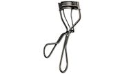 Shiseido Eyelash Curler (Image via Sephora)