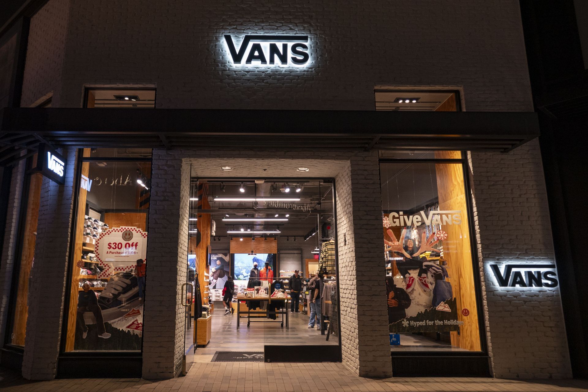 Vans (Image via Getty)