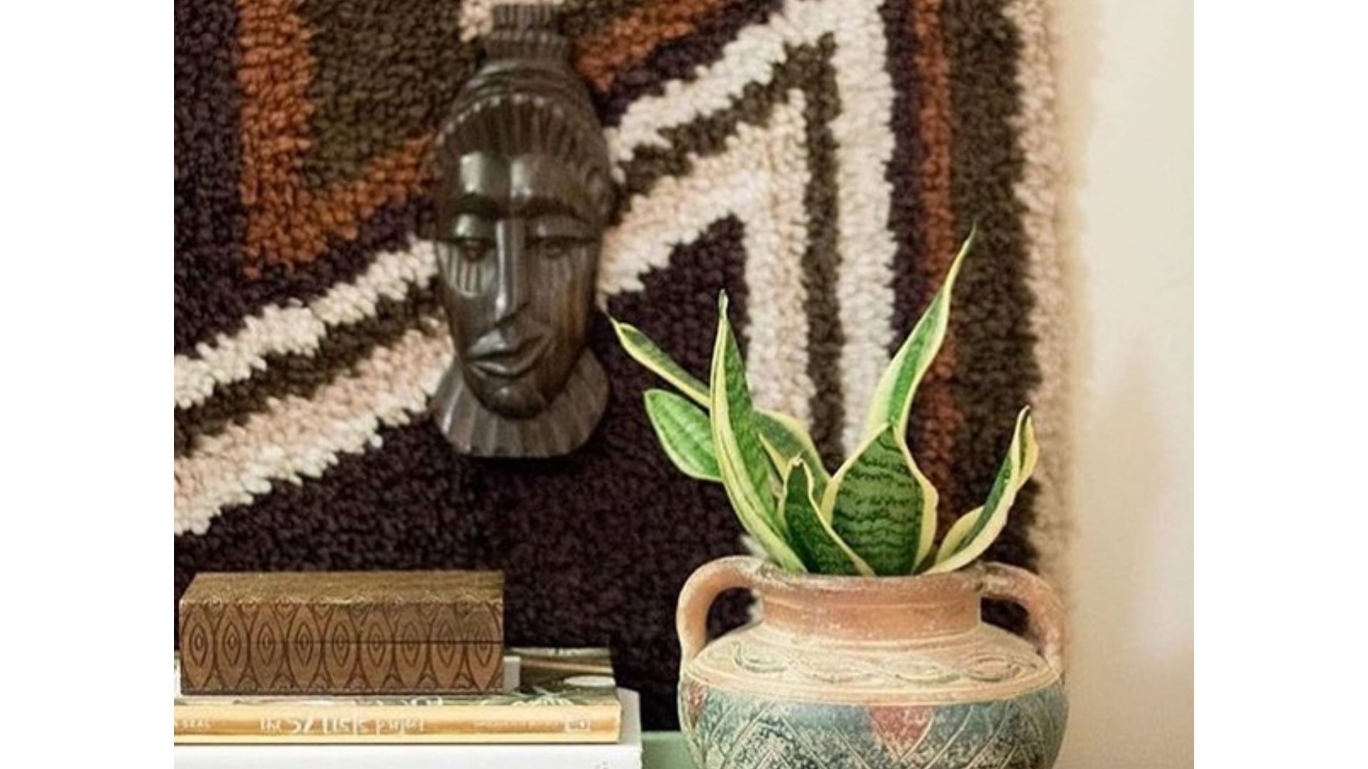 Layered Boho Vignette (Image via Instagram/bohochino)