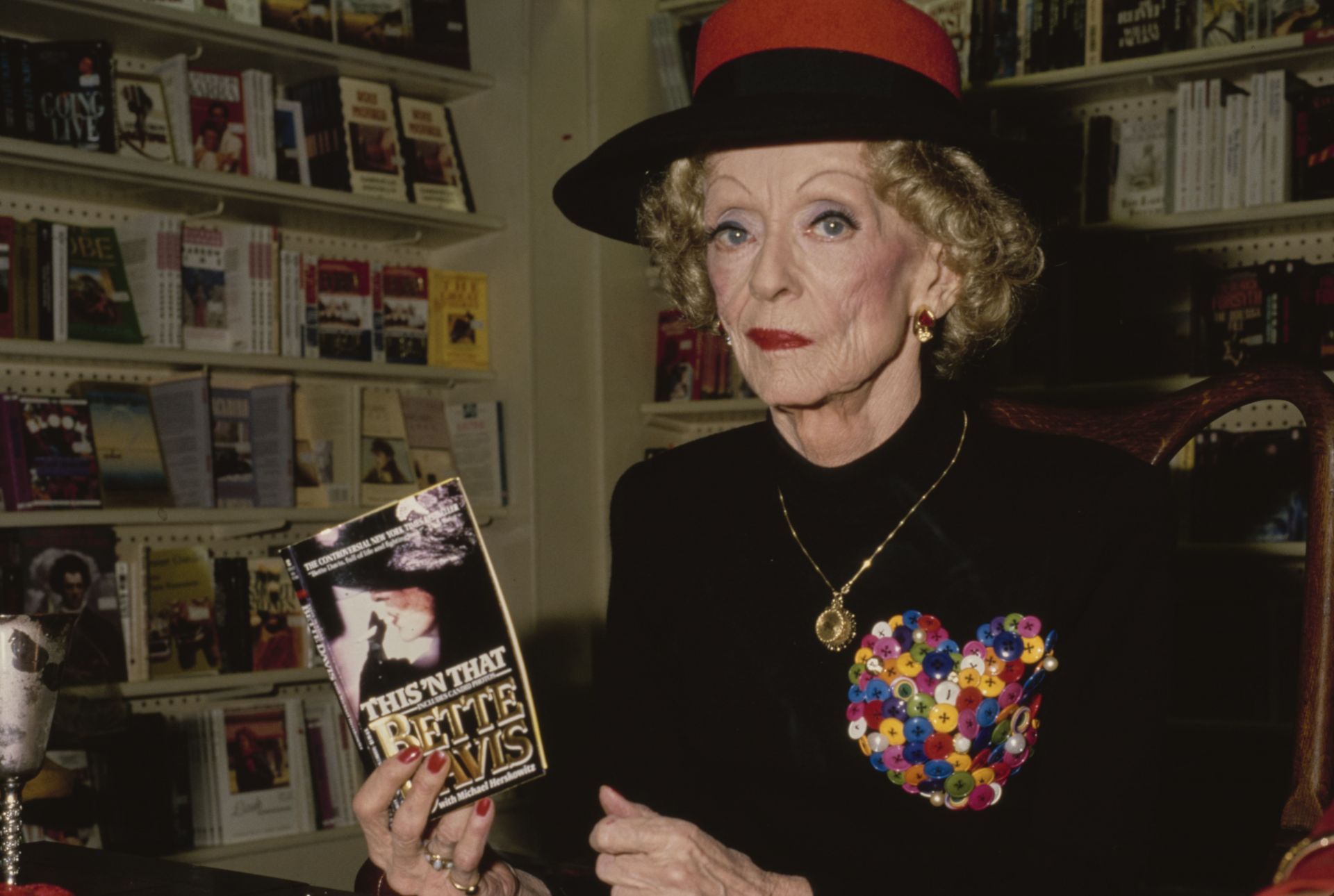 Bette Davis Signing Copies Of &#039;This &#039;n That&#039; - Source: Getty