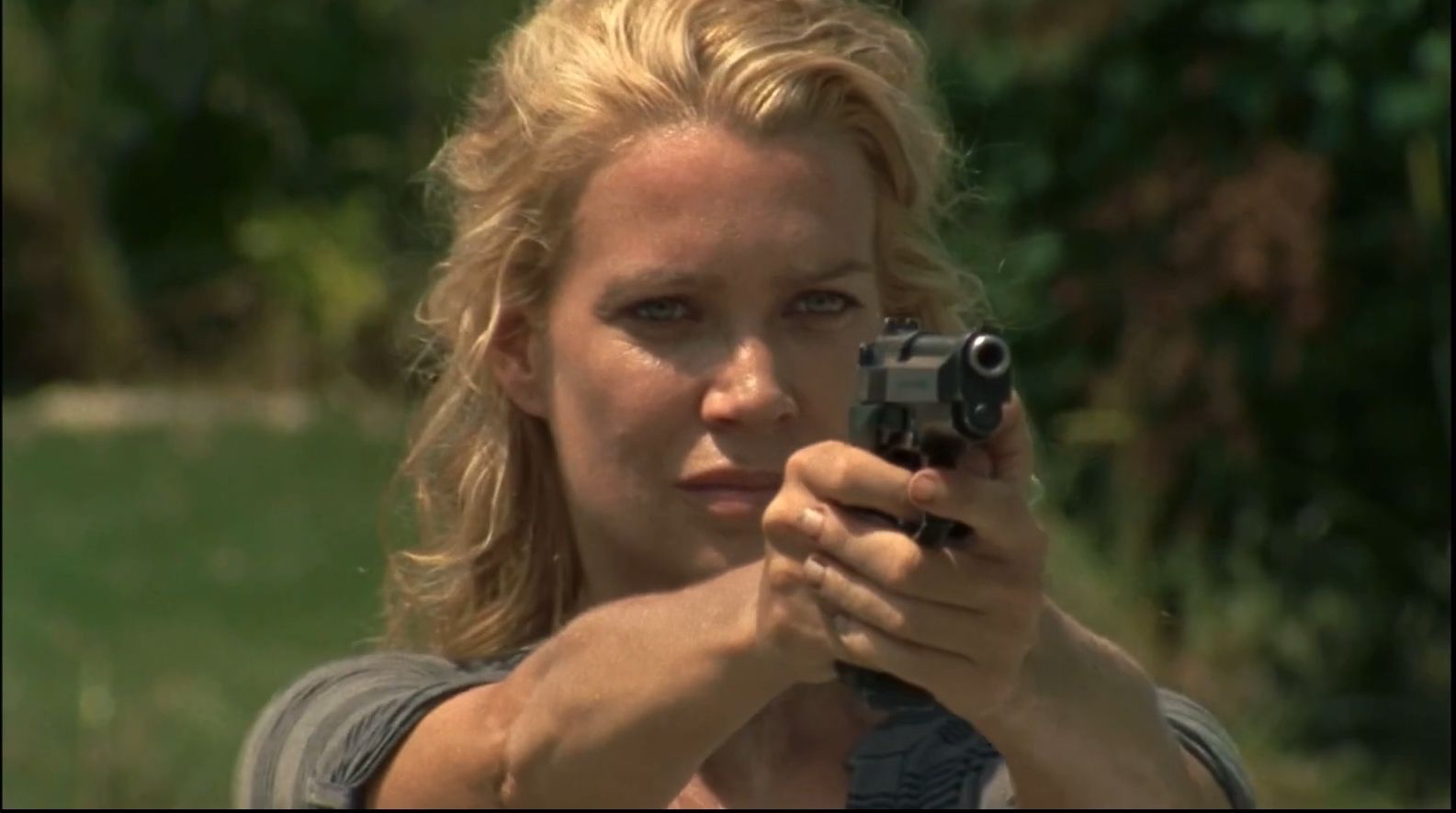 How does Andrea die in The Walking Dead?