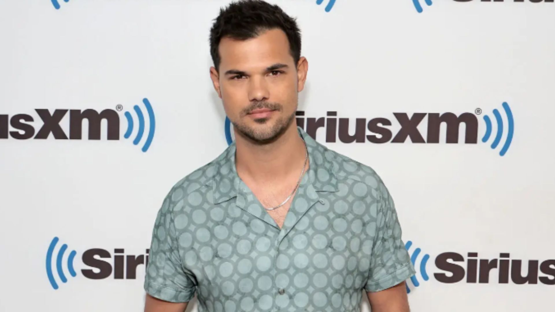 Taylor Lautner| Image via Getty Images