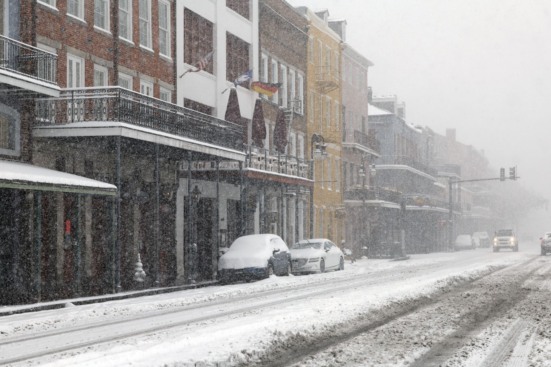 Snow-clad French Quarter in the city of New Orleans (Image via Tyler Kaufman/Getty Images)