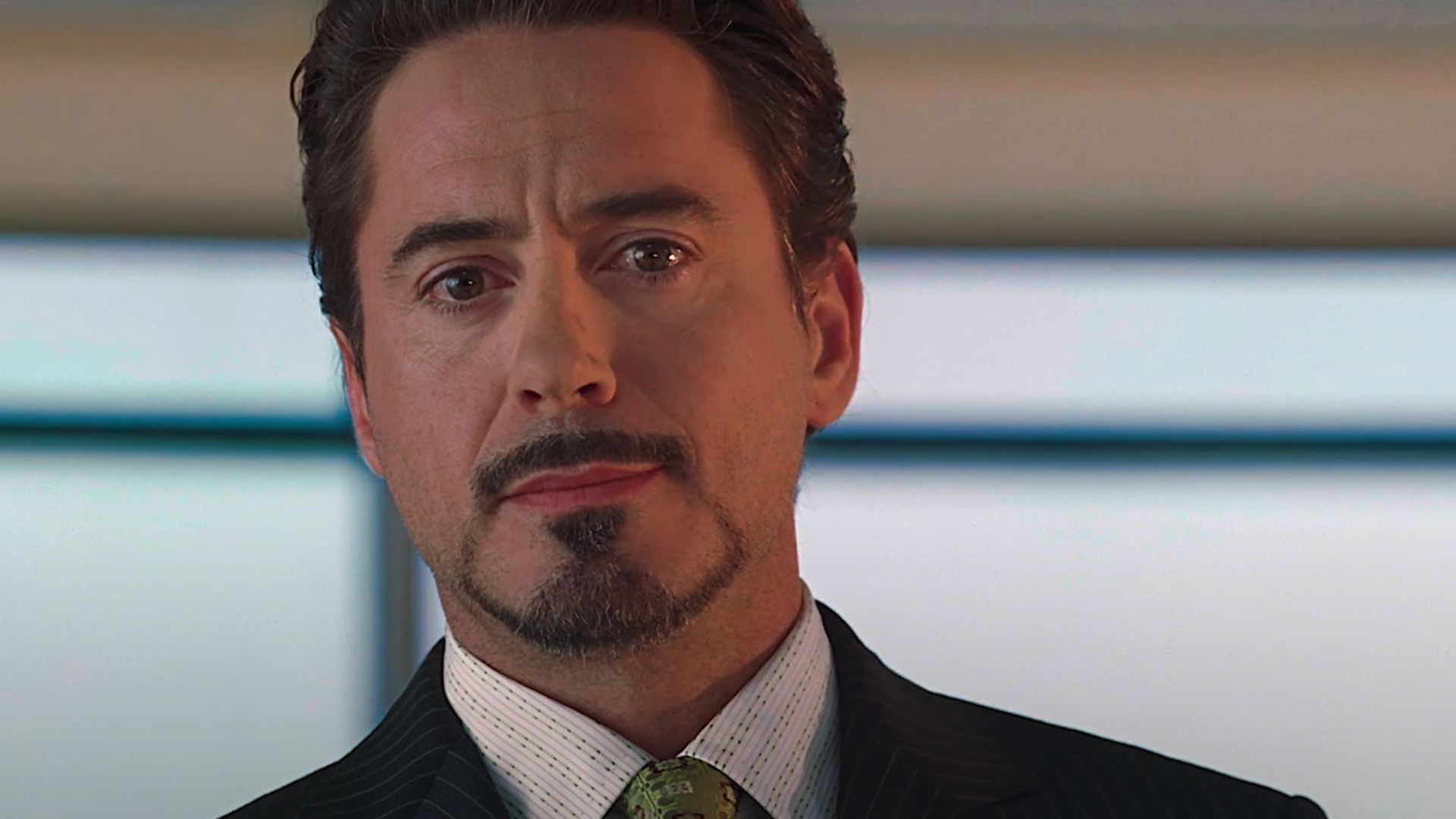 Tony Stark confirms in from of press that he is Iron Man