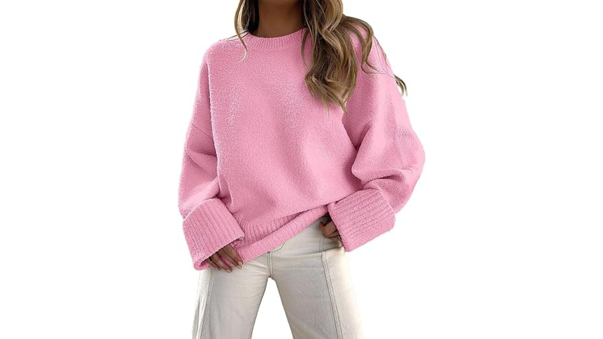 LOGENE Women&#039;s Oversized Crewneck Pullover (Image via Amazon)