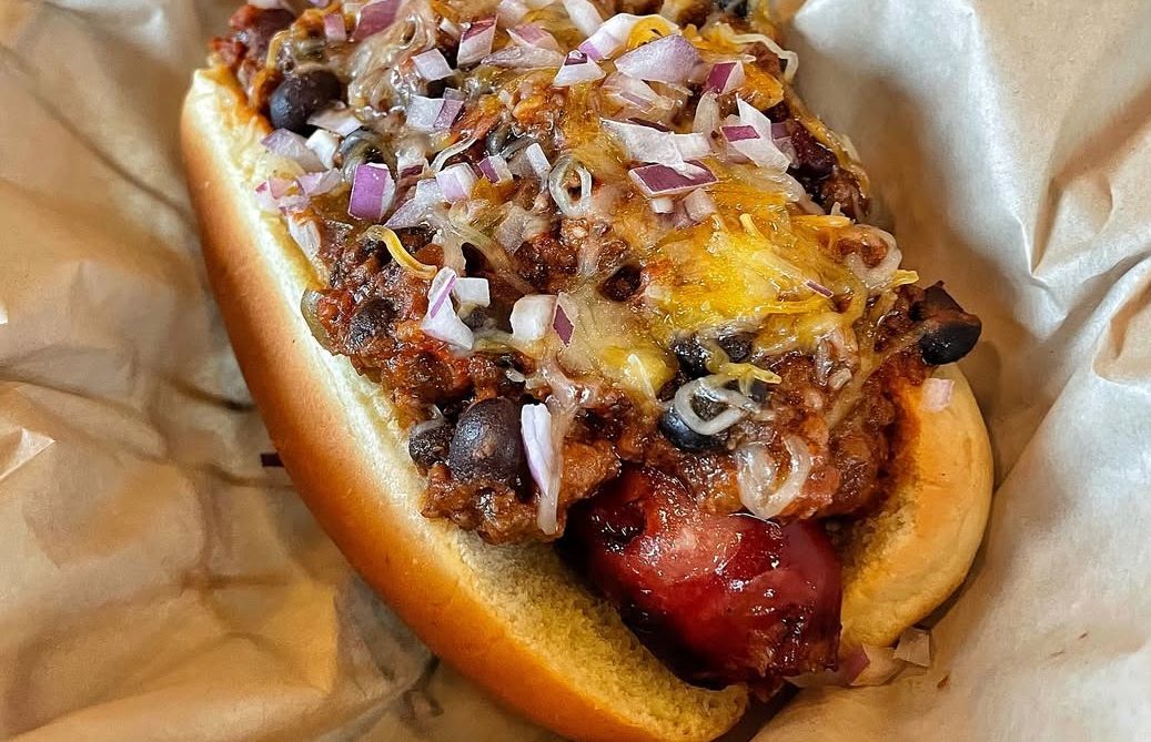 Hot dog from King of Kobe (Image via Instagram/@kingsofkobe)