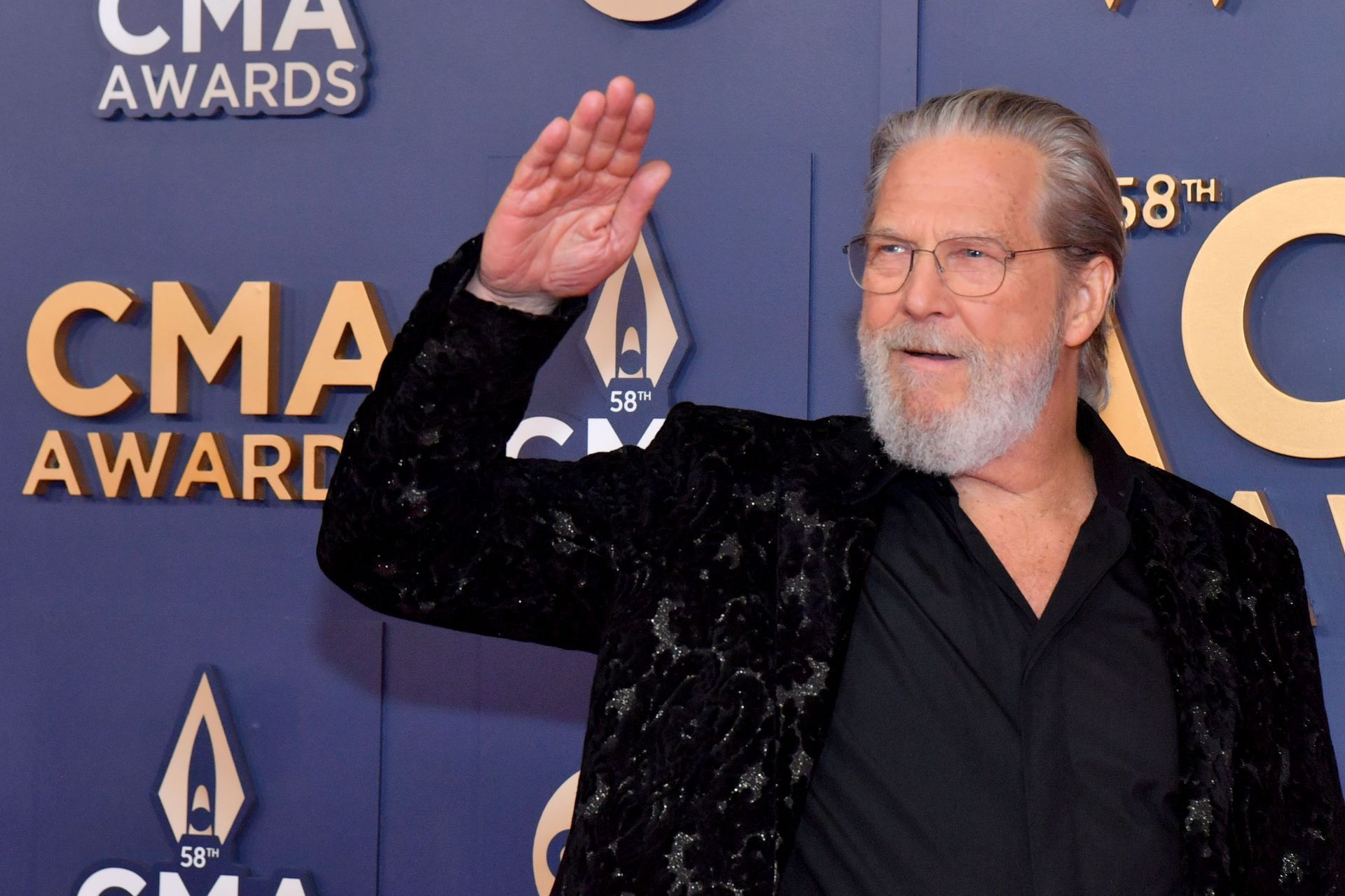 The 58th Annual CMA Awards - Arrivals - Source: Getty