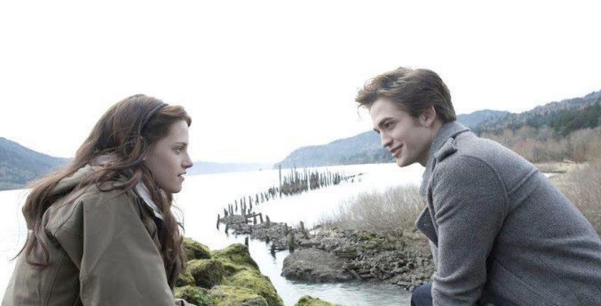 How much did Robert Pattinson make from Twilight?