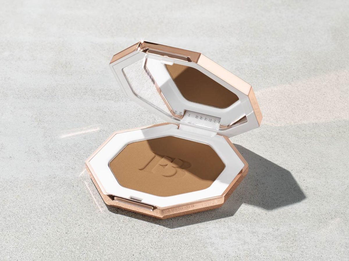 Fenty Beauty Sun Stalk&rsquo;r Instant Warmth Bronzer (Image via Fenty Beauty)