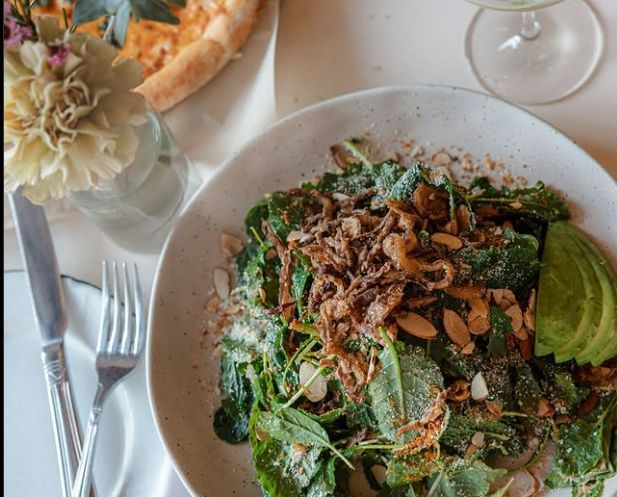 A vegan Spicy Kale Caesar from The Butcher&#039;s Daughter (Image via Instagram/@thebutchersdaughter_official)