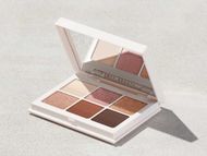 Snap Shadows Mix & Match Eyeshadow Palette (Image via Fenty Beauty)