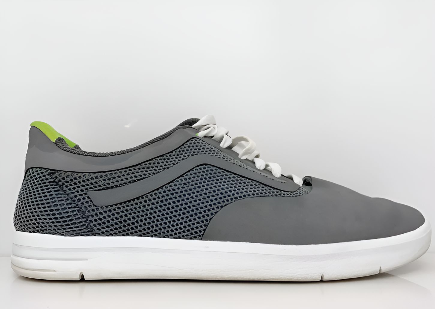 Vans Mens ISO 1.5 VN-0QFR9LN Gray Casual Shoes Sneakers Size 1. (image via ebay.com)