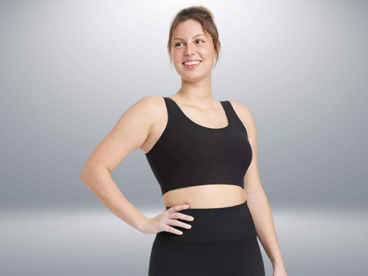 Women&#039;s Everyday Soft Medium Support Longline Sports Bra (Image via Target)