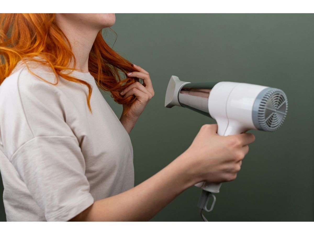 Blow Drying (Image via Pexels)