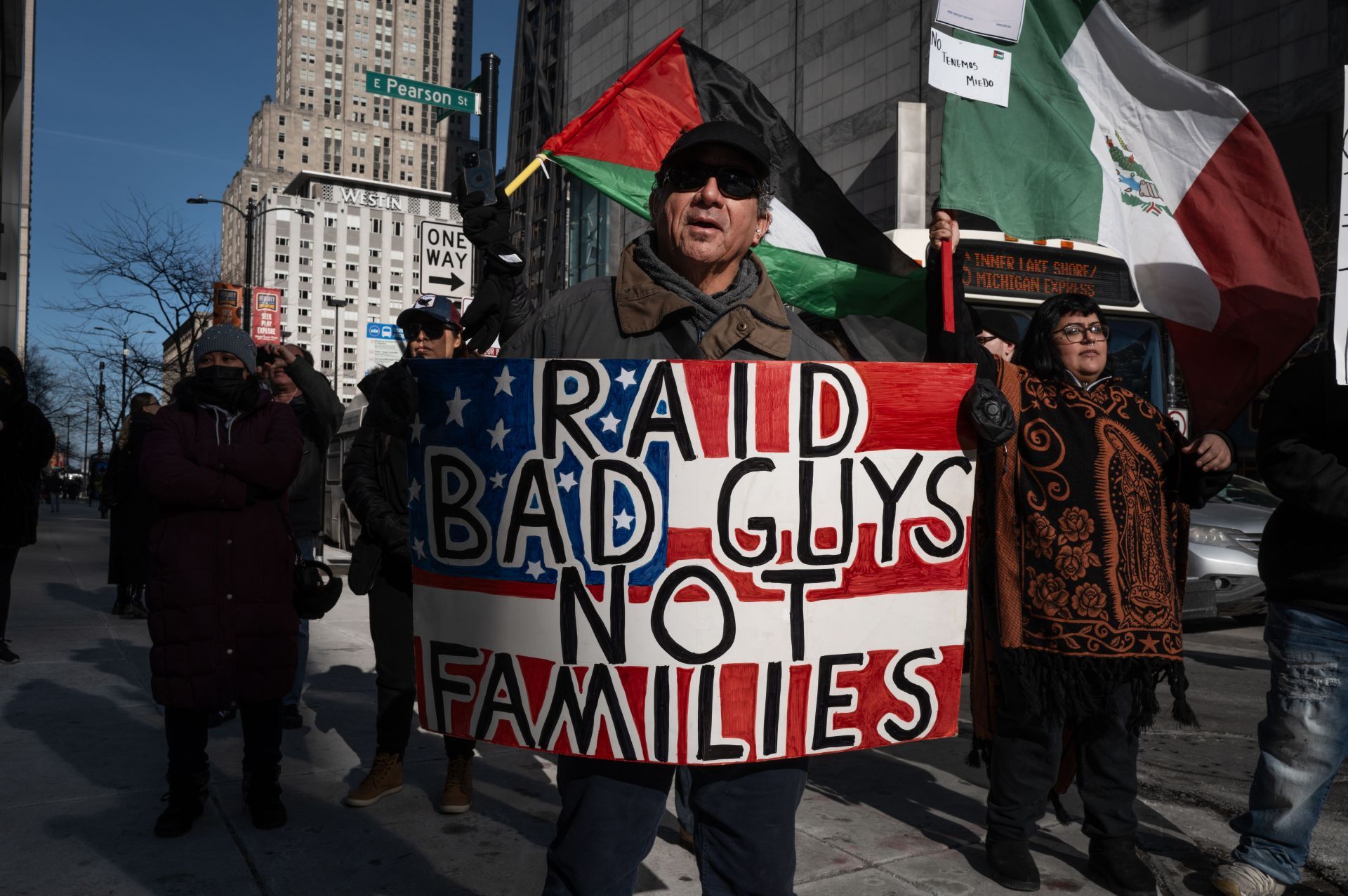 Federal agencies recently conducted raids in Chicago (Image via Scott Olson/Getty Images)