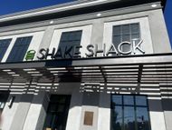 Shake Shack (Image via Getty)