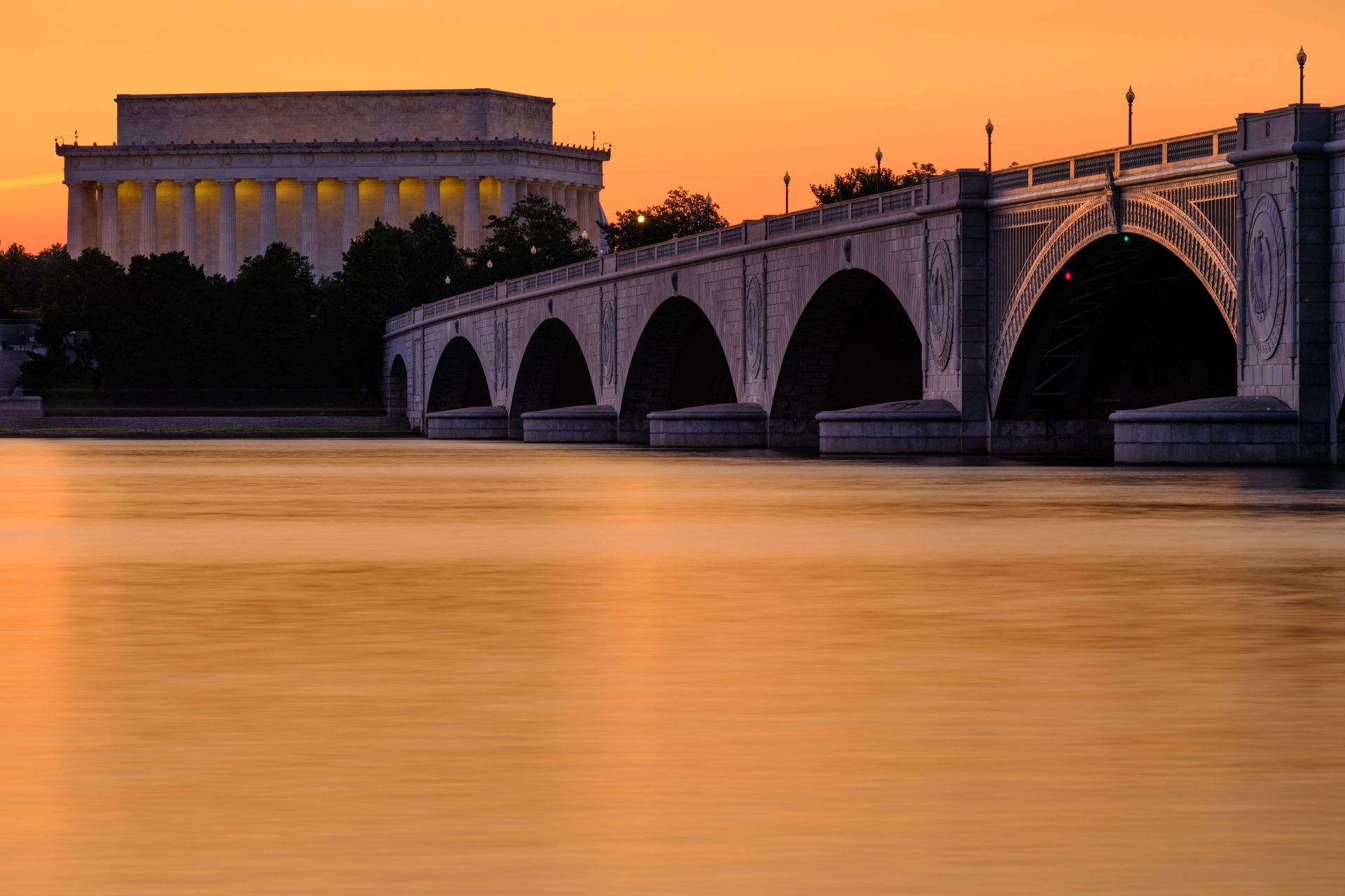 Lincoln Memorial at Dawn - Source: Getty