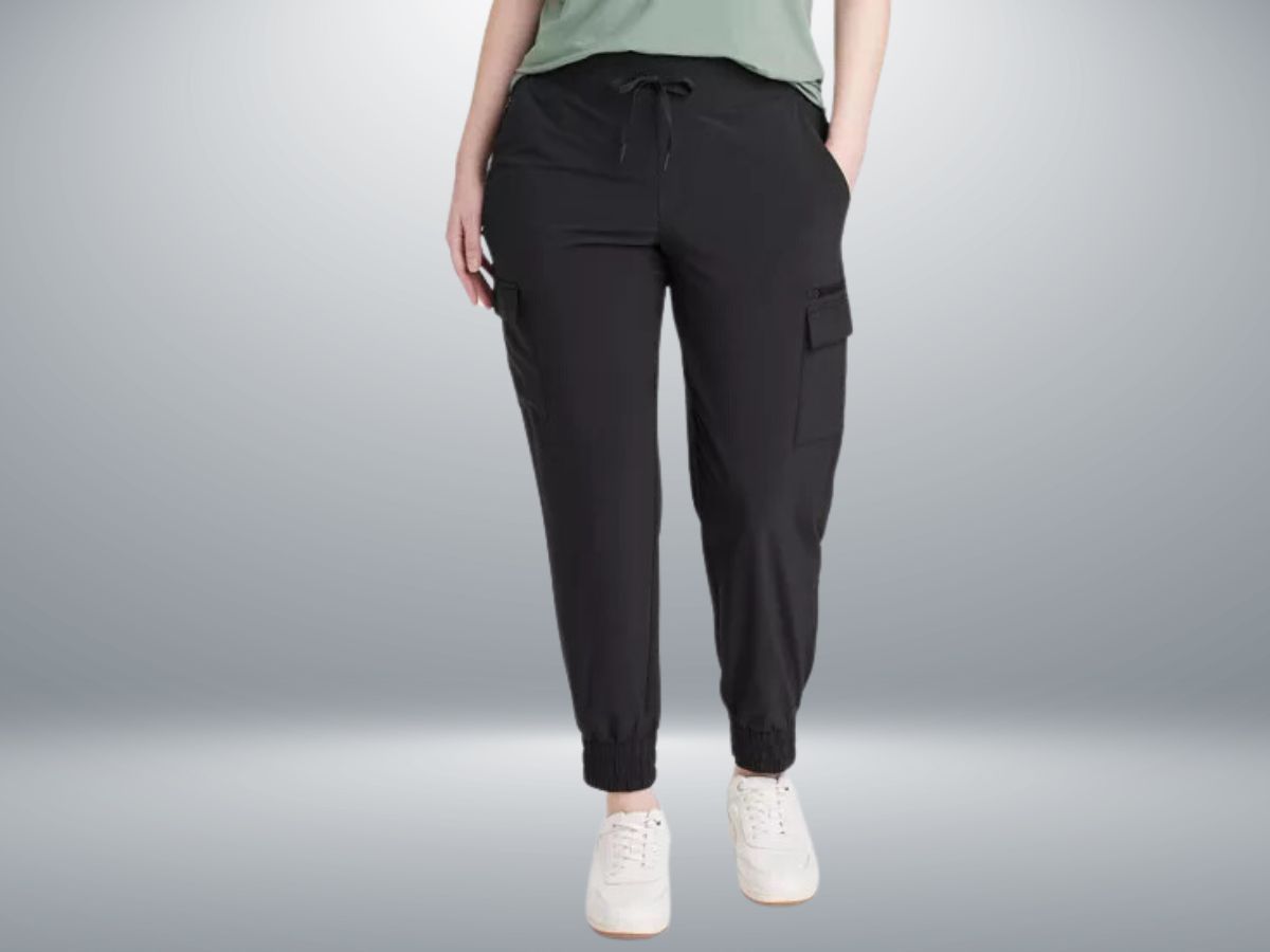 Women&#039;s Active Light Mid-Rise Cargo Joggers (Image via Target)