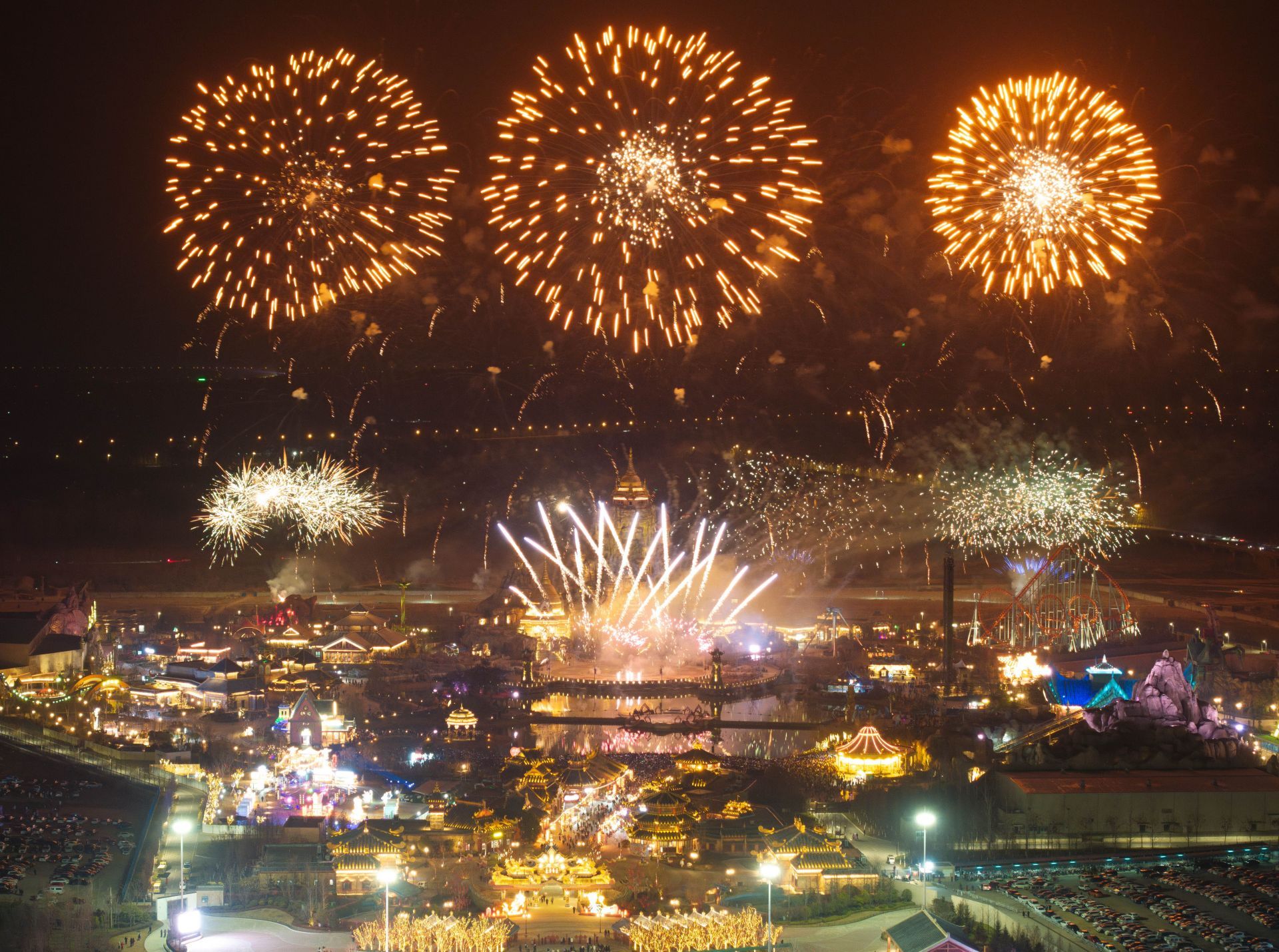 Chinese Celebrate New Year in Huai