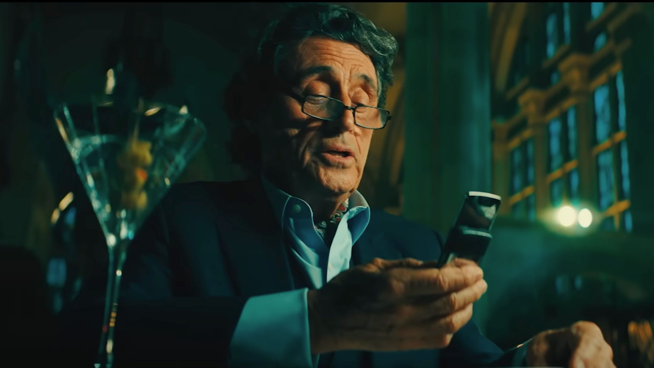 Ian McShane as Winston in John Wick (Image via YouTube/@LionsgateMovies)