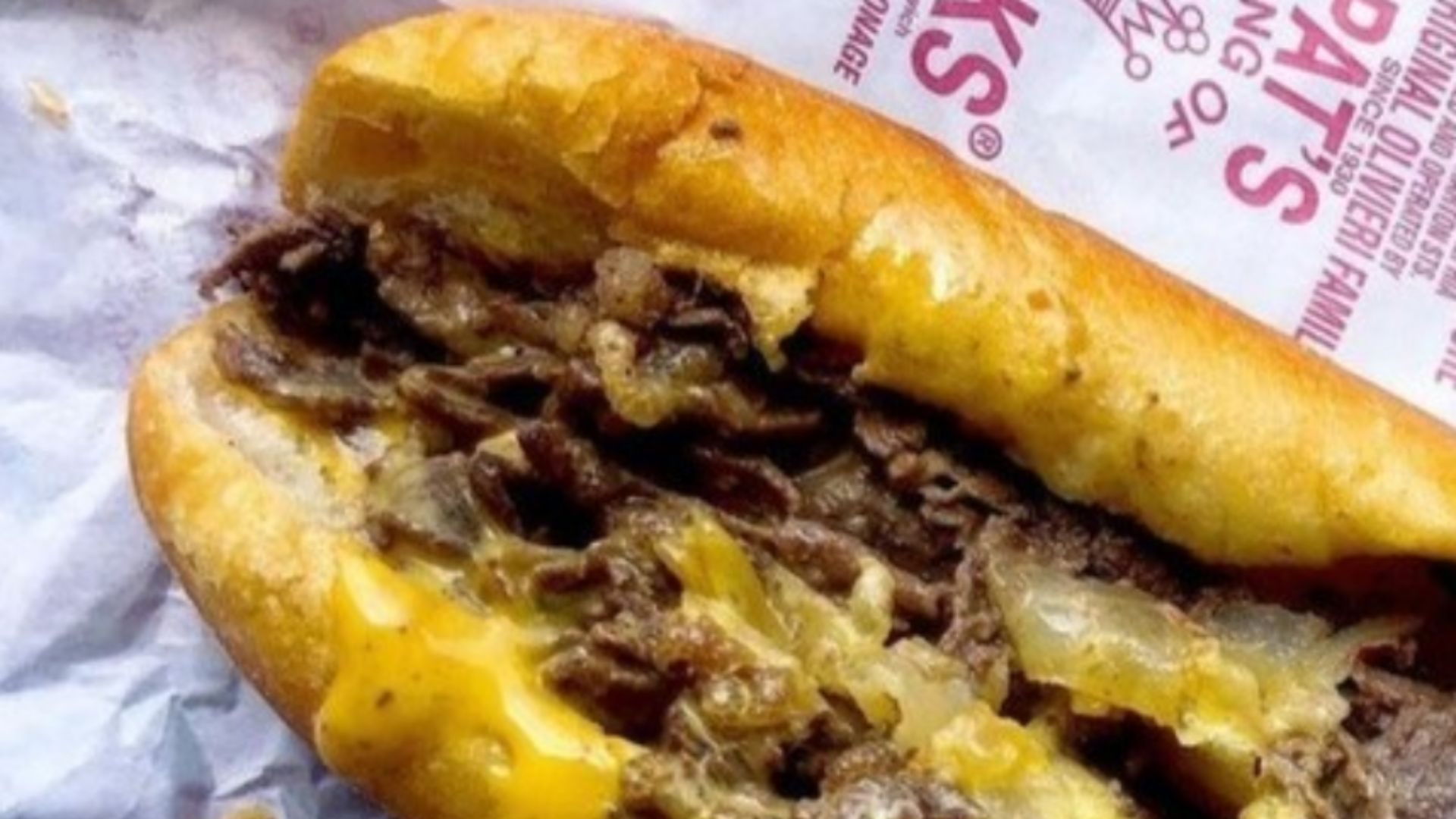 Pat&#039;s King of Steaks (Image via Instagram)