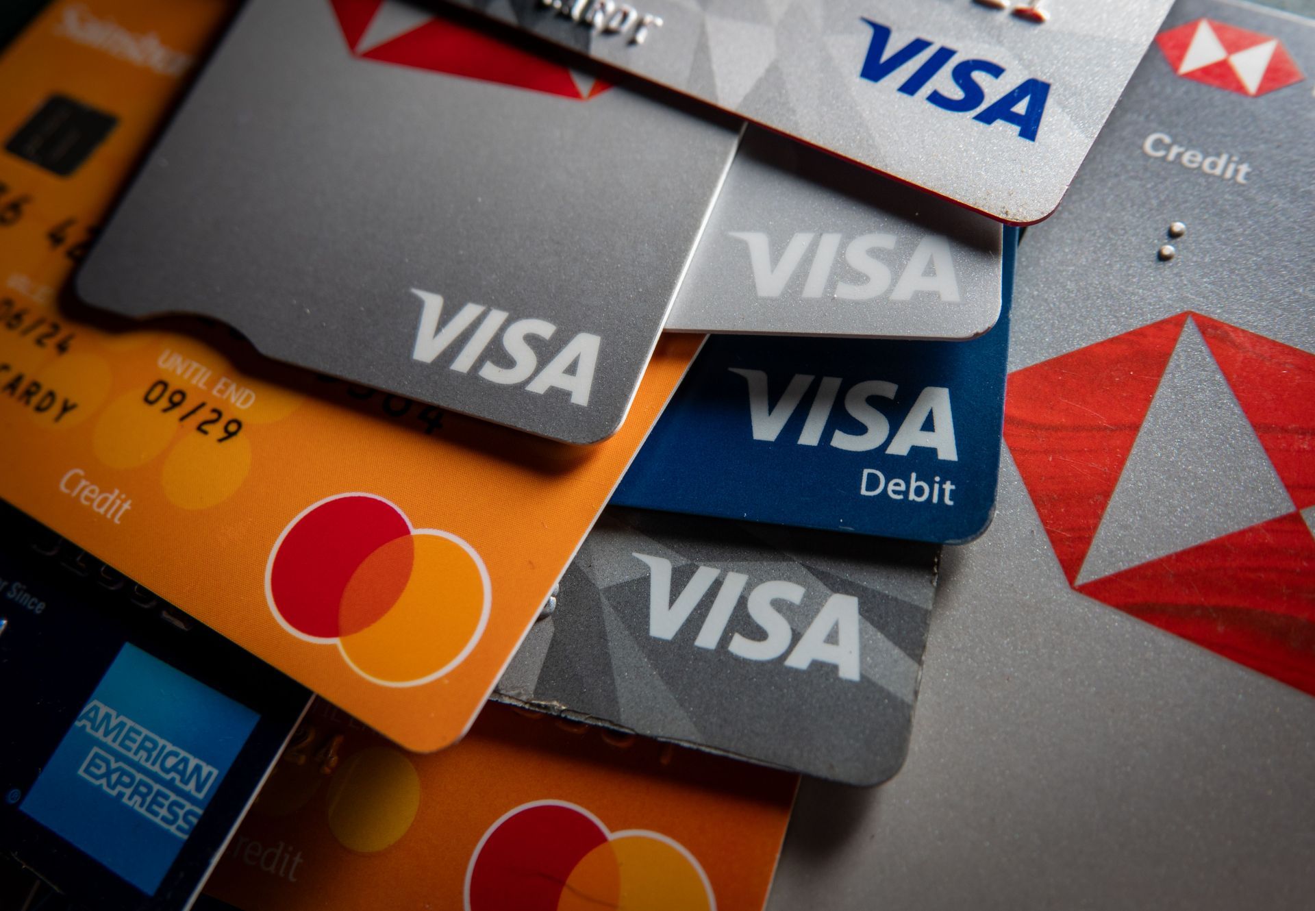 Credit Cards Make Record Profits Amidst American Debt Crisis - Source: Getty