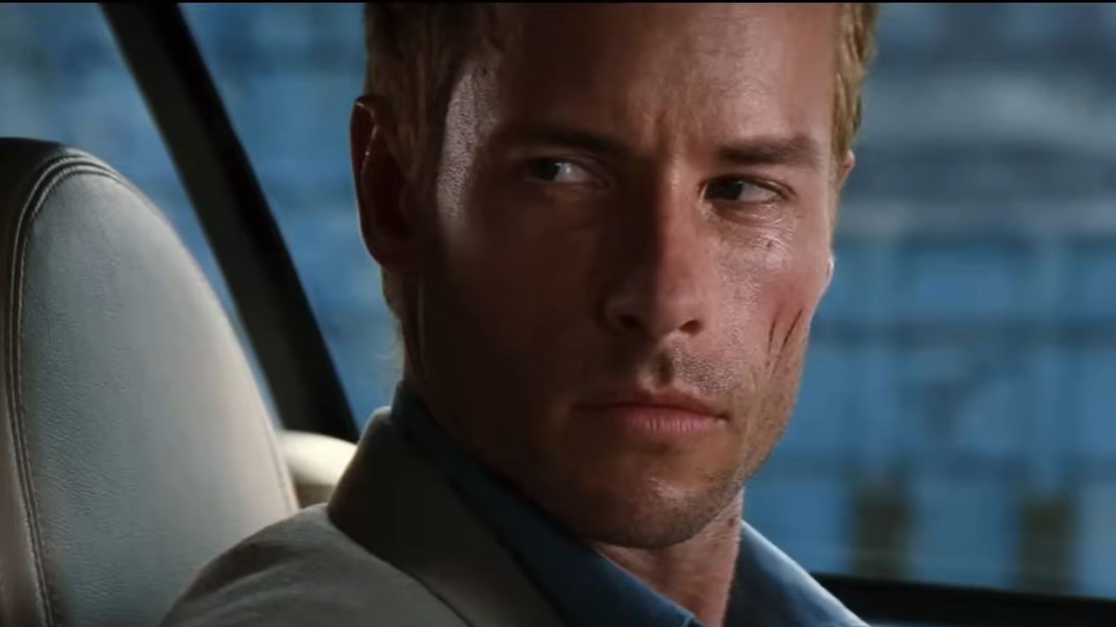 Guy Pearce in Memento (Image via Youtube @/Rotten Tomatoes Classic Trailers)