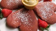 Red Velvet Heart Pancakes (Image via Instagram / @ejsluncheonette)