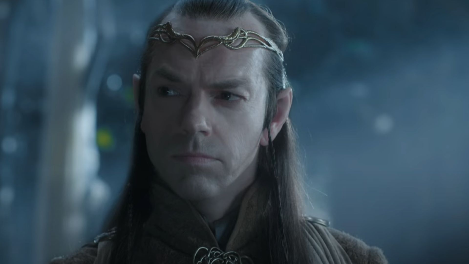 Hugo Weaving in The Hobbit Trilogy | Image via New Line cinema