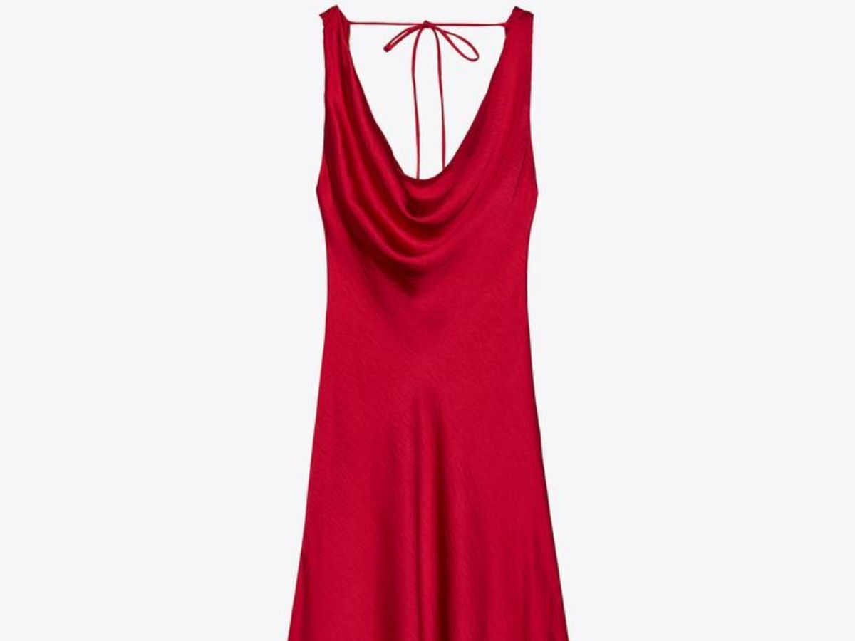 Long Satin Dress (Image via Zara)