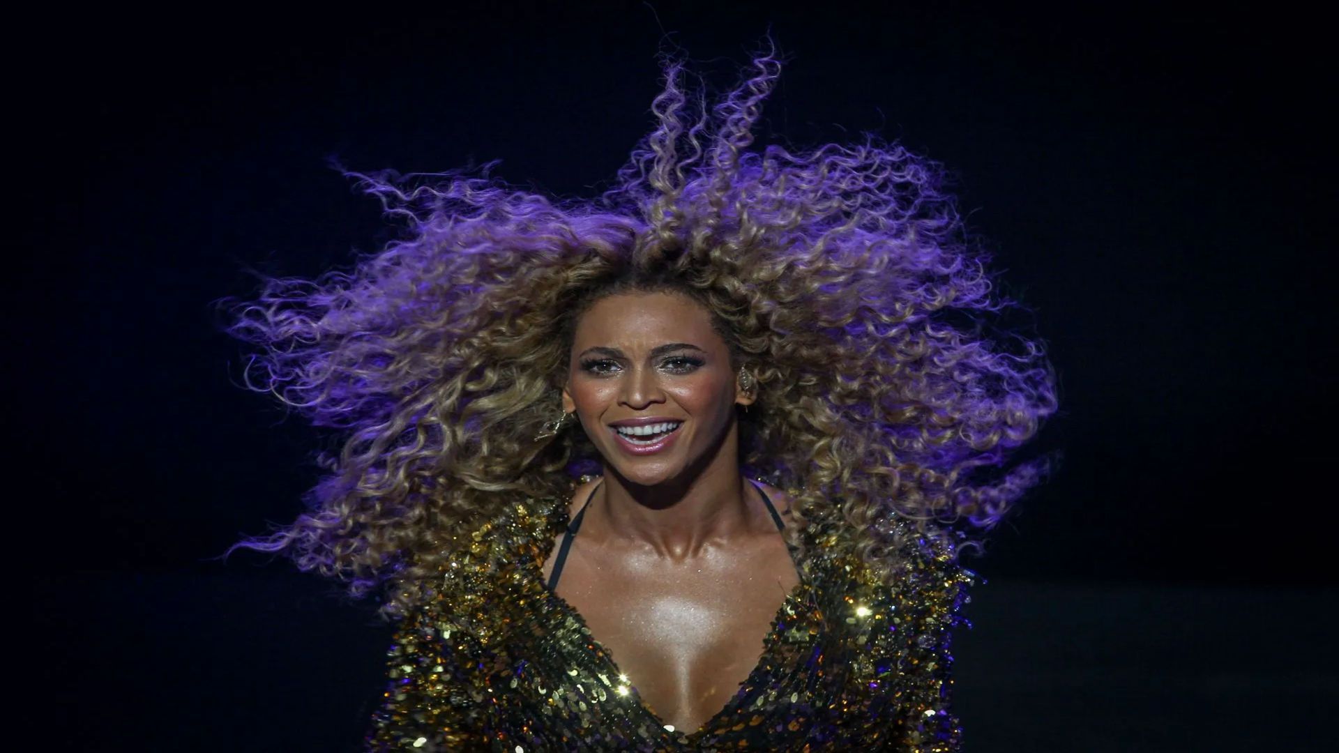 Beyonce Performs At The 2011 Glastonbury Festival - Source: Getty