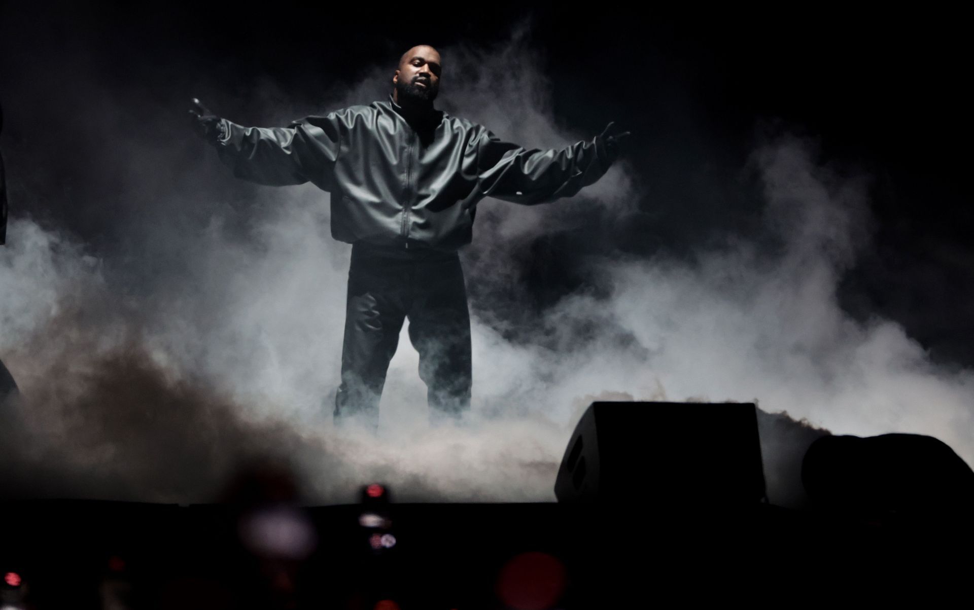 1422679-et-0314-kanye-west-rolling-loud-wjs002.jpg - Source: Getty