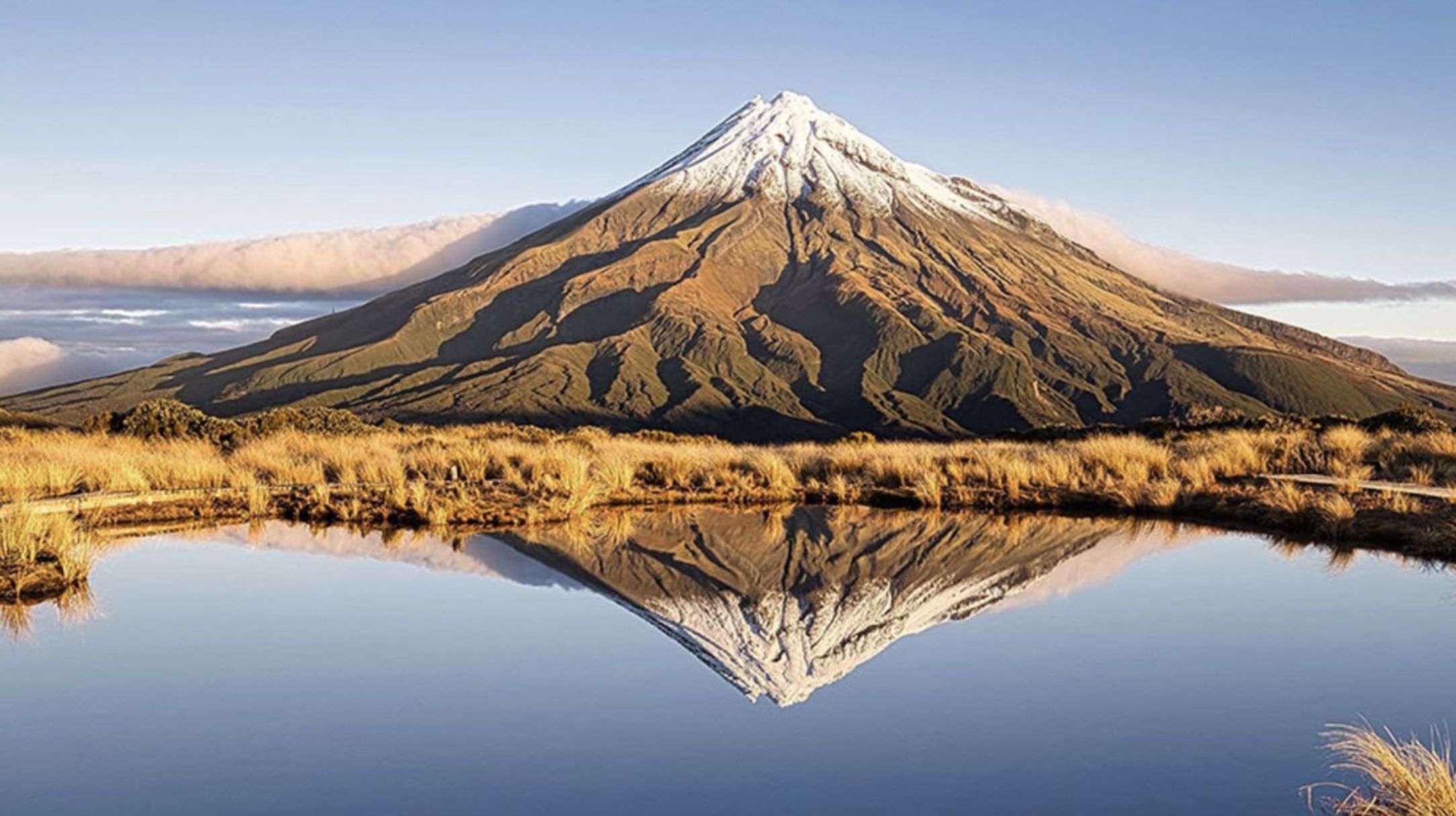 Mount Taranaki(Image via X/@@MarioNawfal)