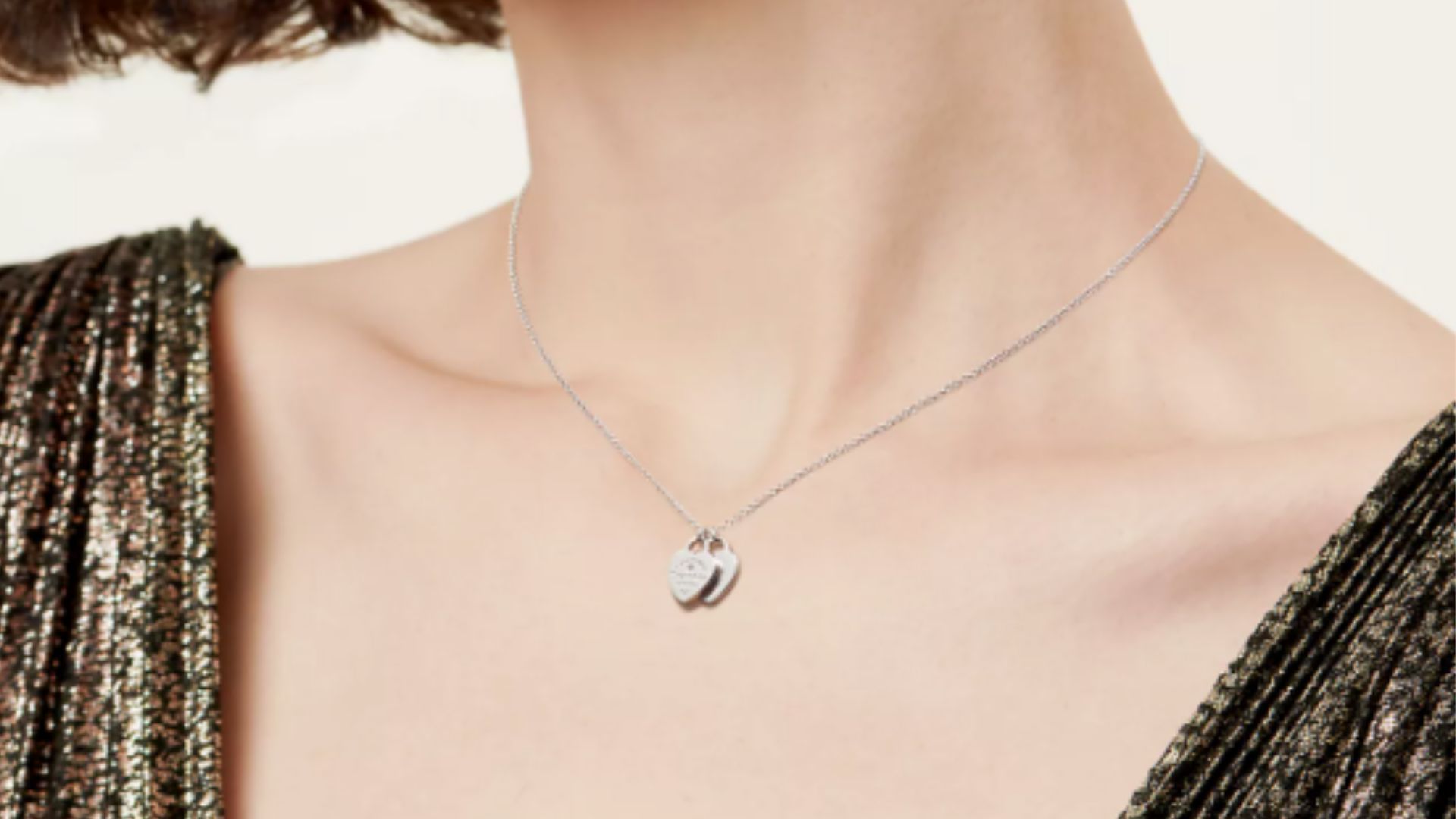 Return to Tiffany Heart Tag Pendant (Image via Tiffany &amp; Co.)