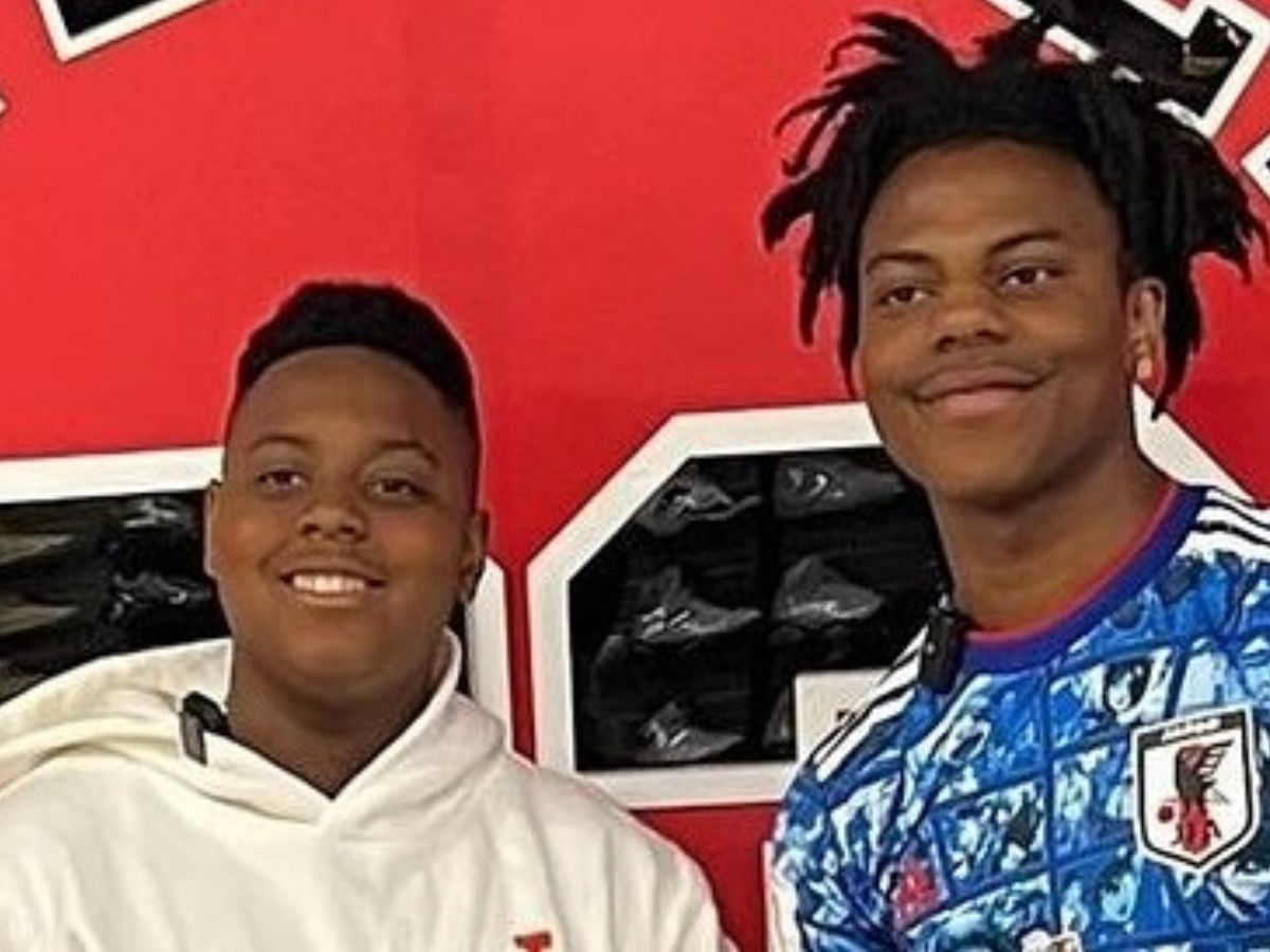 &quot;Bro is wild&quot;: Internet in splits as Speed takes silly selfies on younger brother Jamal