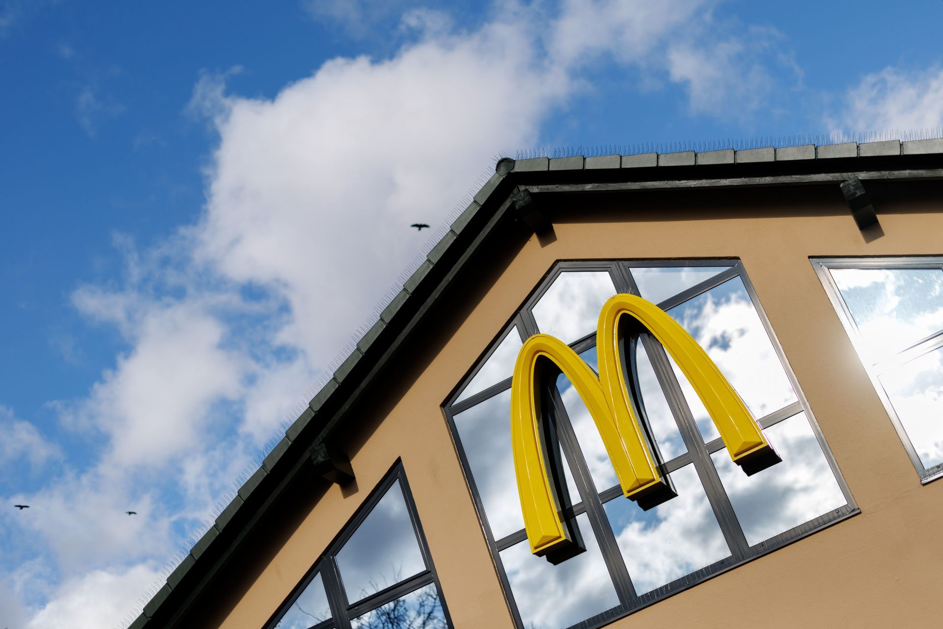 McDonalds fast food restaurant - Source: Getty. (Photo by Matthias Balk/picture alliance via Getty Images)