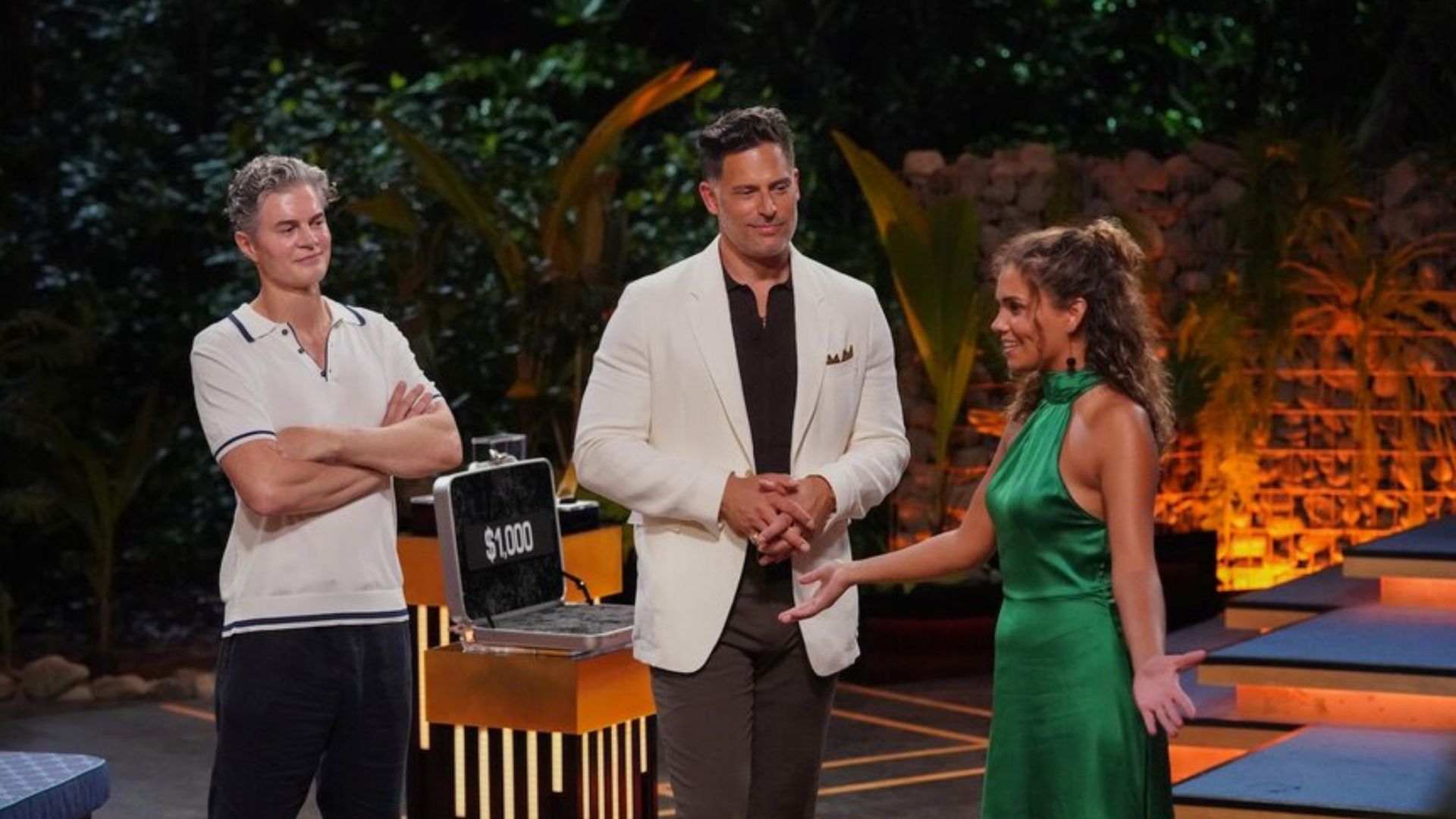 A still from Deal or No Deal Island Season 2 episode | Image Source: www.nbc.com