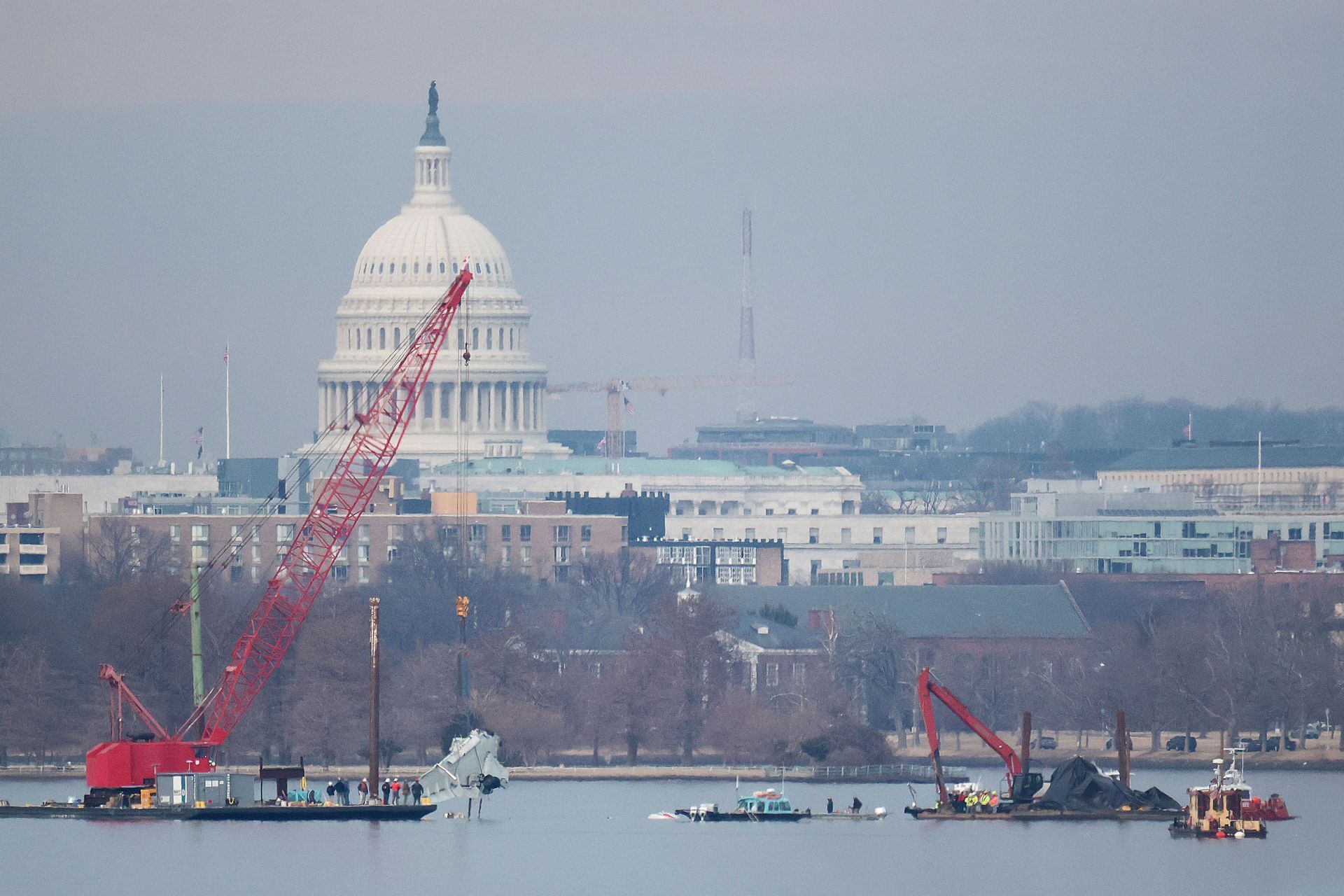 American Airlines Plane And Black Hawk Helicopter Crash Near Reagan National Airport - Source: Getty