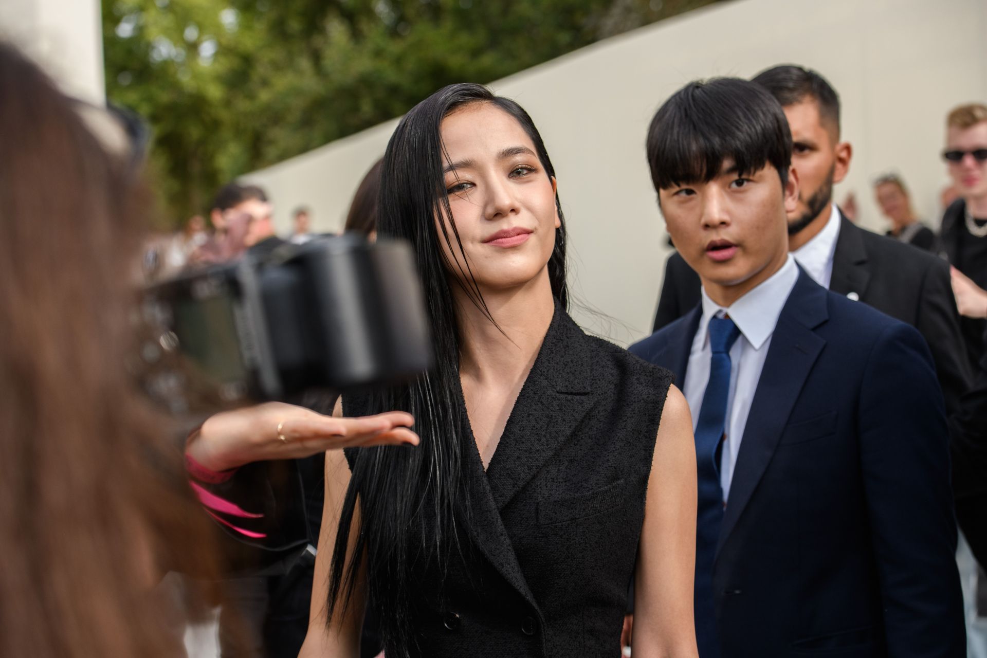 Street Style - Paris Fashion Week - Womenswear Spring/Summer 2024 - Day Two - Source: Getty