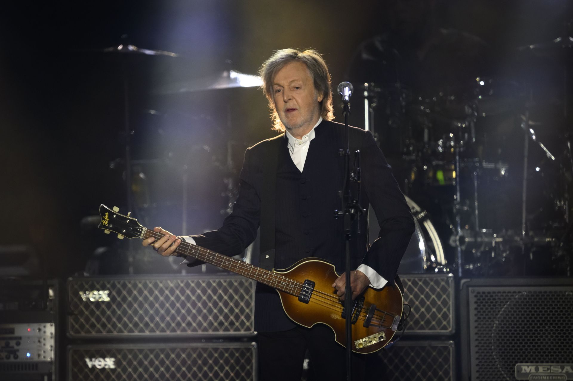 Paul McCartney Performs At Paris La Defense Arena - Source: Getty